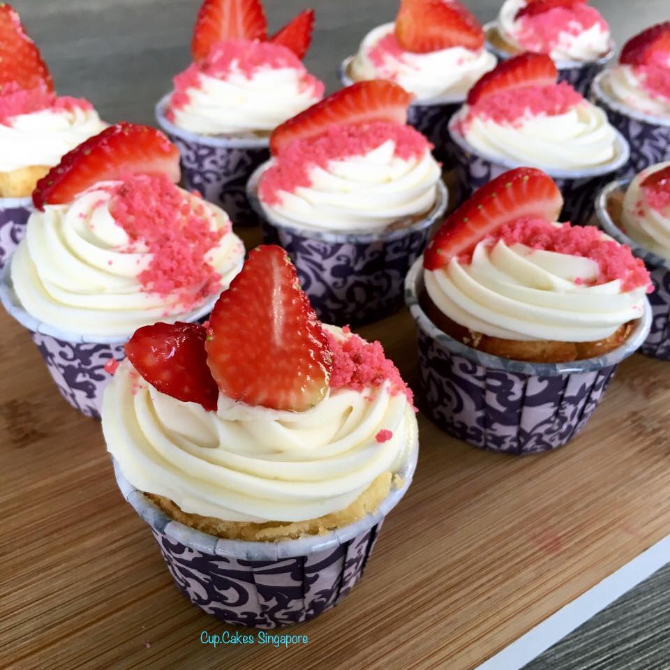 Berry Merry Cupcakes Singapore