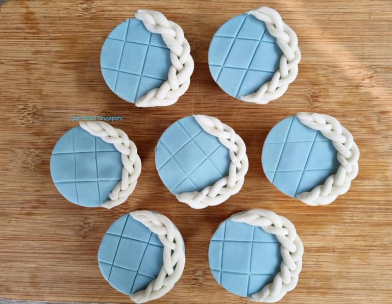 Disney Princess Elsa Frozen Cupcakes Singapore| Tsum Tsum Cakes
