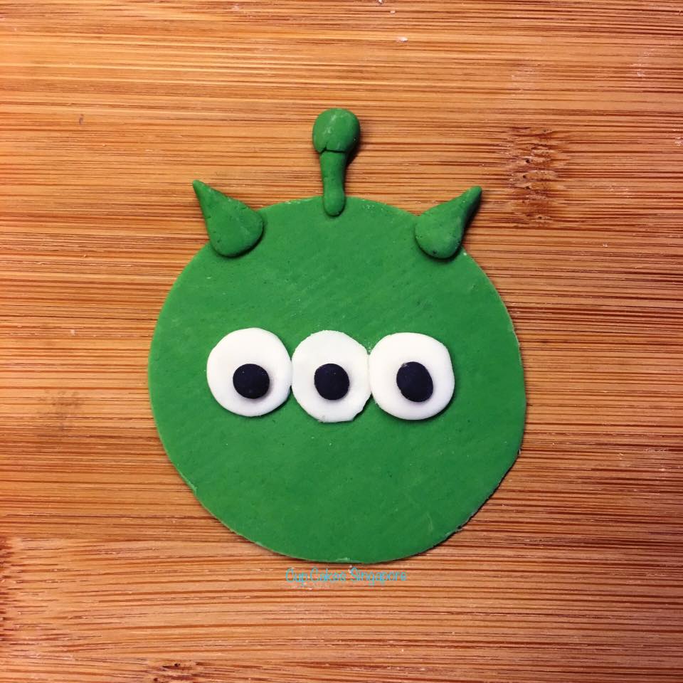 Tsum Tsum Toy Story Alien Cupcakes Singapore