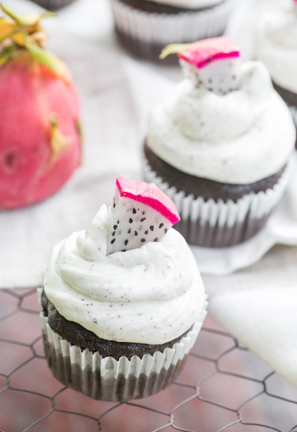 DragonFruitCupcakes2