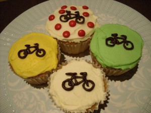 bicycle cupcake