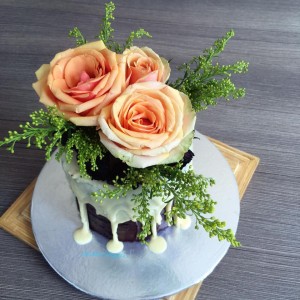 flower cake tall