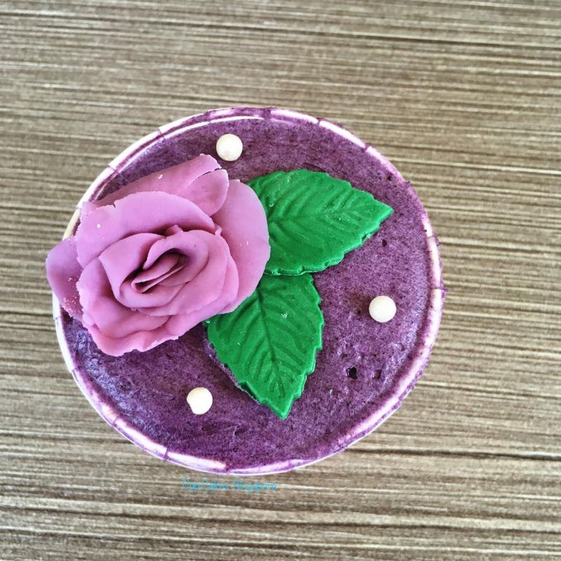 flower cupcake