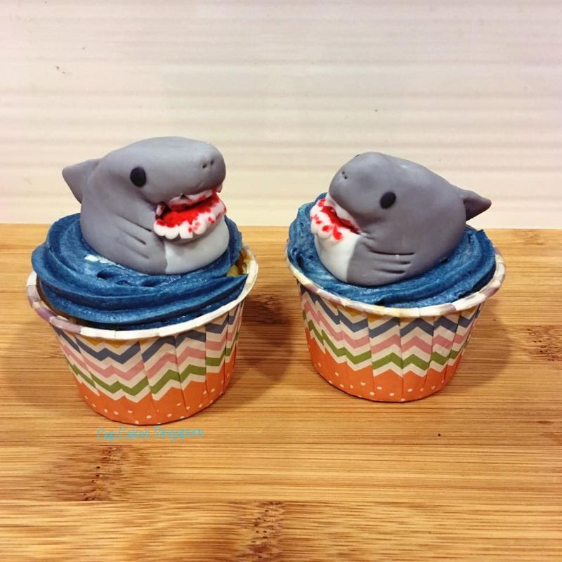 shark cupcake7
