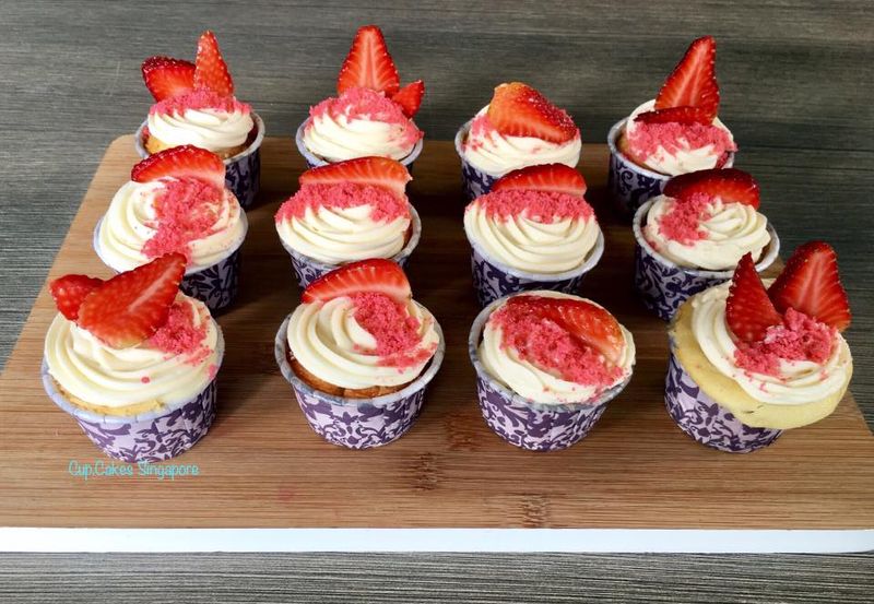 strawberry-cupcake-2