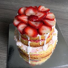 strawbery cake