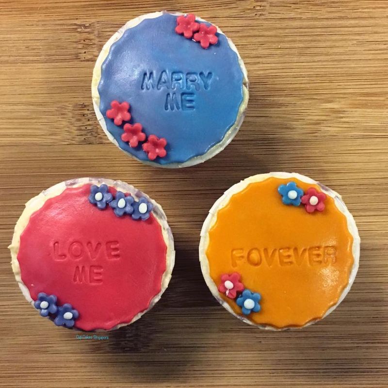 wonderland cupcakes 7
